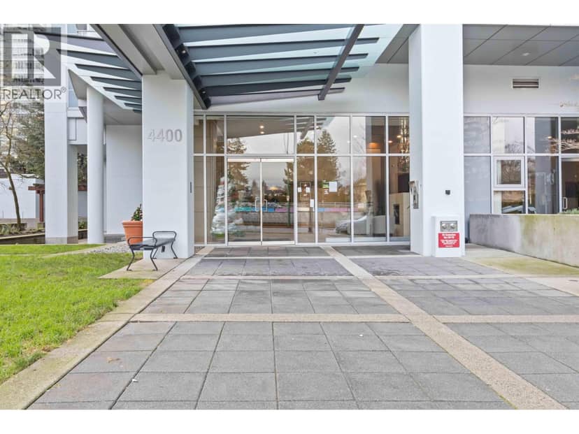 2803 4400 BUCHANAN STREET, Burnaby, photo 2