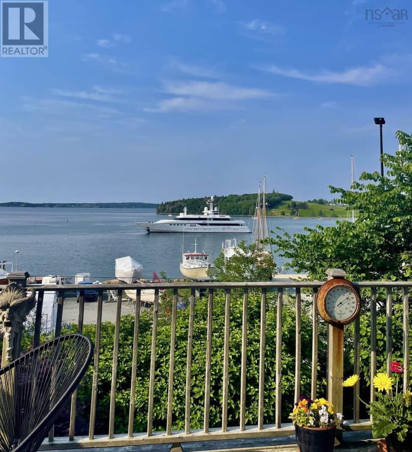 268 Montague Street, Lunenburg, photo 5