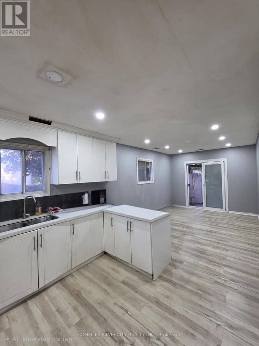 7178 Lancaster Avenue, Mississauga, photo 2