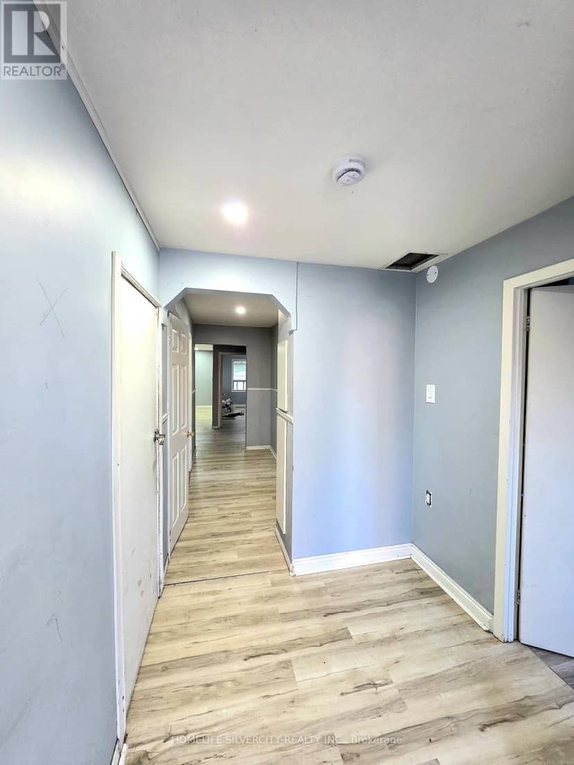 7178 Lancaster Avenue, Mississauga, photo 6