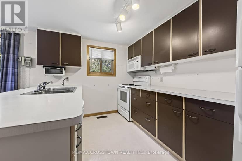 1006 Bea Dale Lane — photo 18 of 40