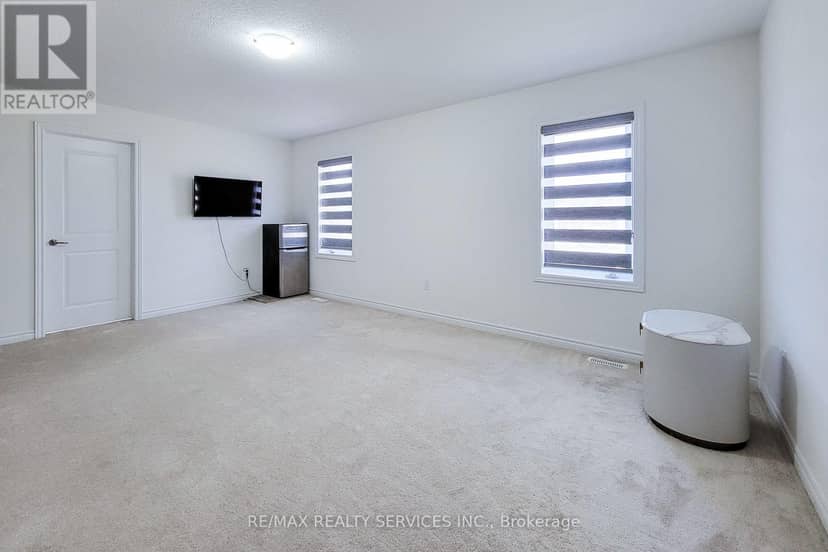 8 Waldron Street — photo 21 of 40