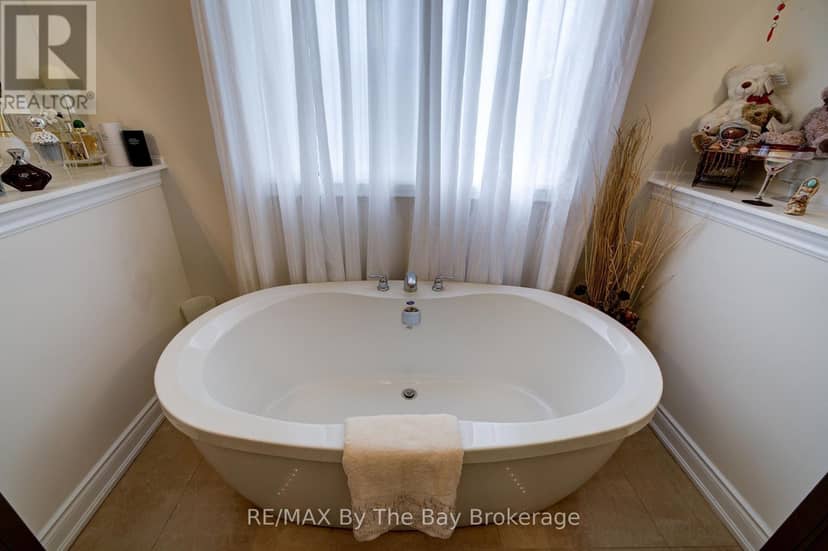 120 Allegra Drive — photo 20 of 40