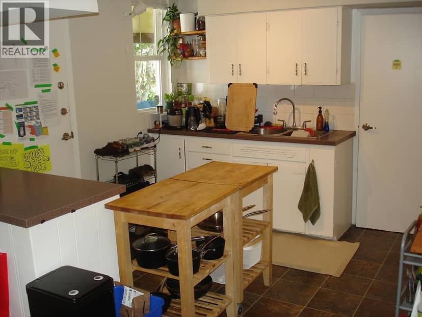 1745 GRAVELEY STREET, Vancouver, photo 6