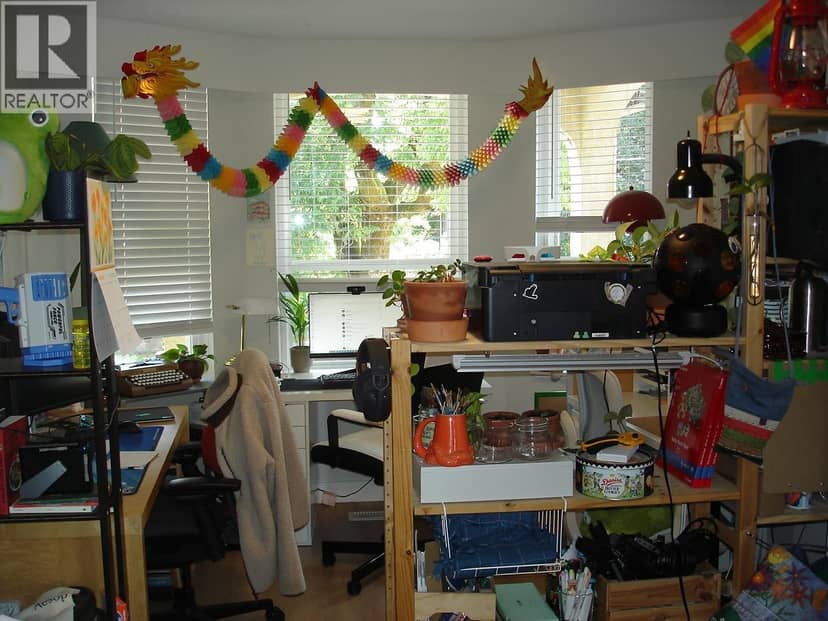 1745 GRAVELEY STREET, Vancouver, photo 2