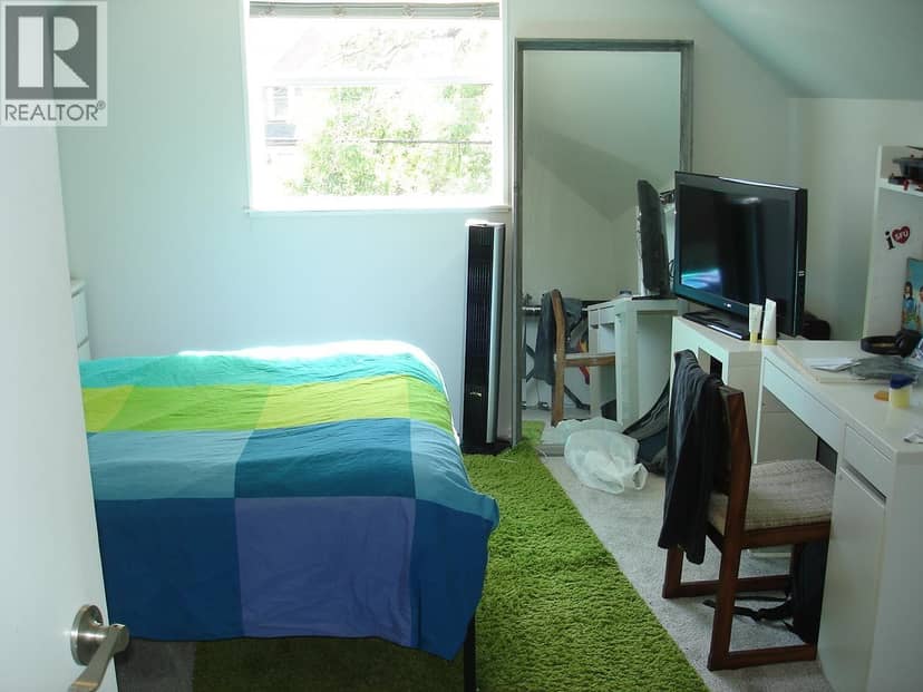 1745 GRAVELEY STREET, Vancouver, photo 8