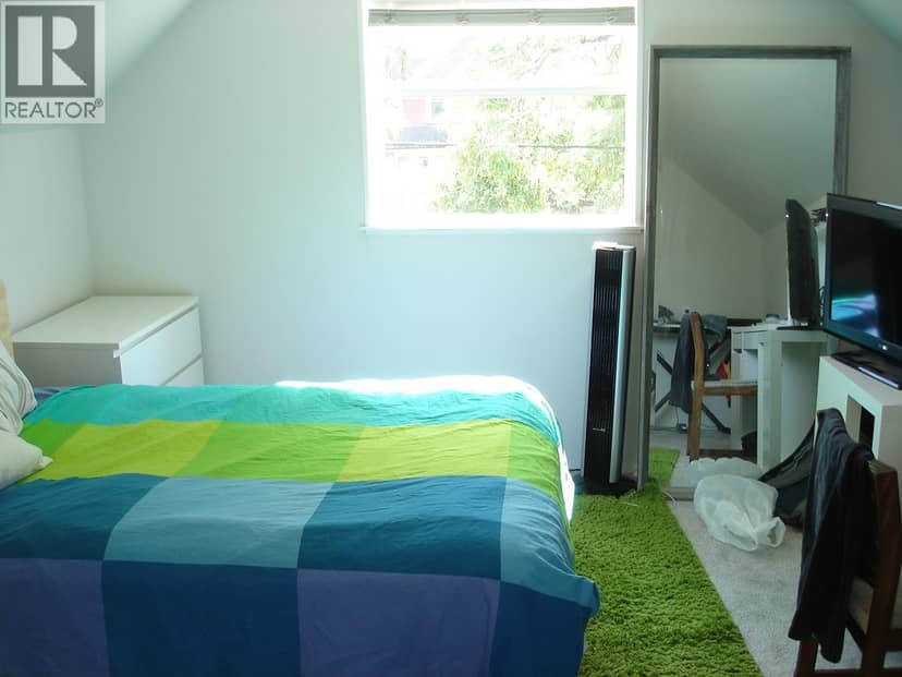 1745 GRAVELEY STREET, Vancouver, photo 7