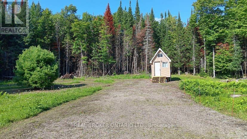 1555 Minnicock Lake Road, Dysart et al, photo 4