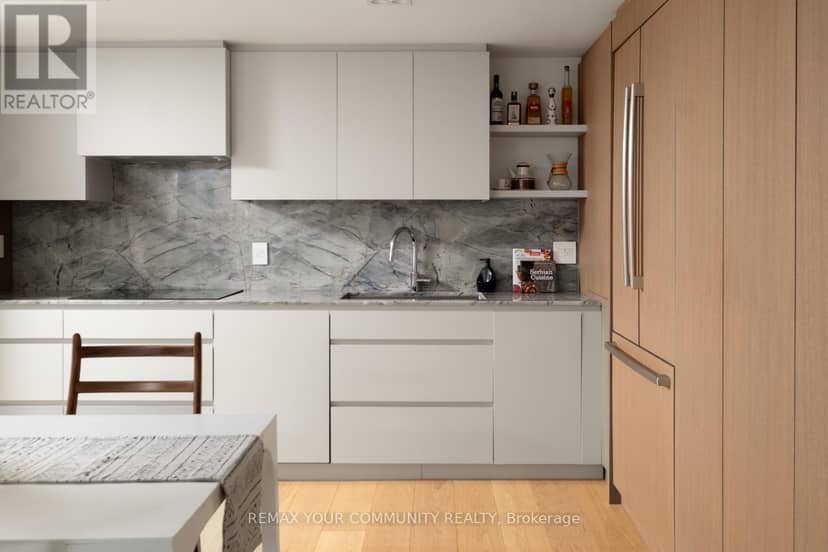 109 - 349 St Clair Avenue W, Toronto, photo 2