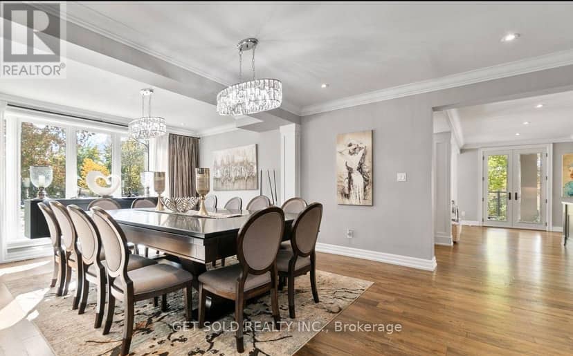 2552 Jarvis Street — photo 11 of 26