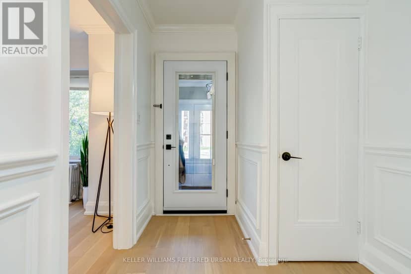 2522 Lake Shore Boulevard W, Toronto, photo 2