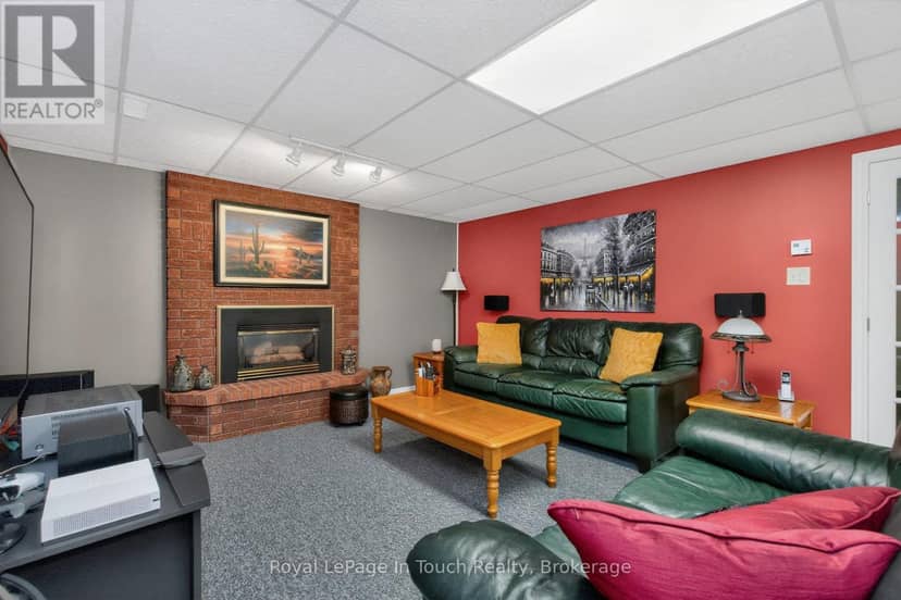 101 Peel Street — photo 31 of 40