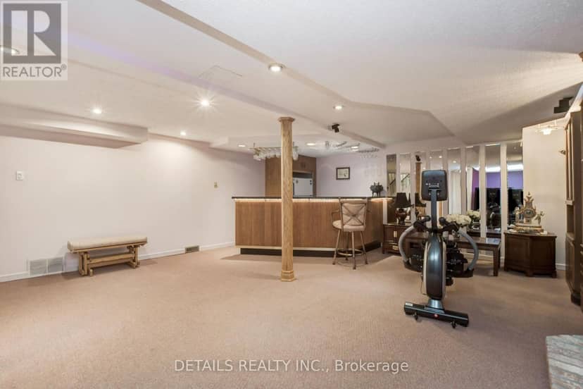 4388 Whittaker Crescent — photo 35 of 40