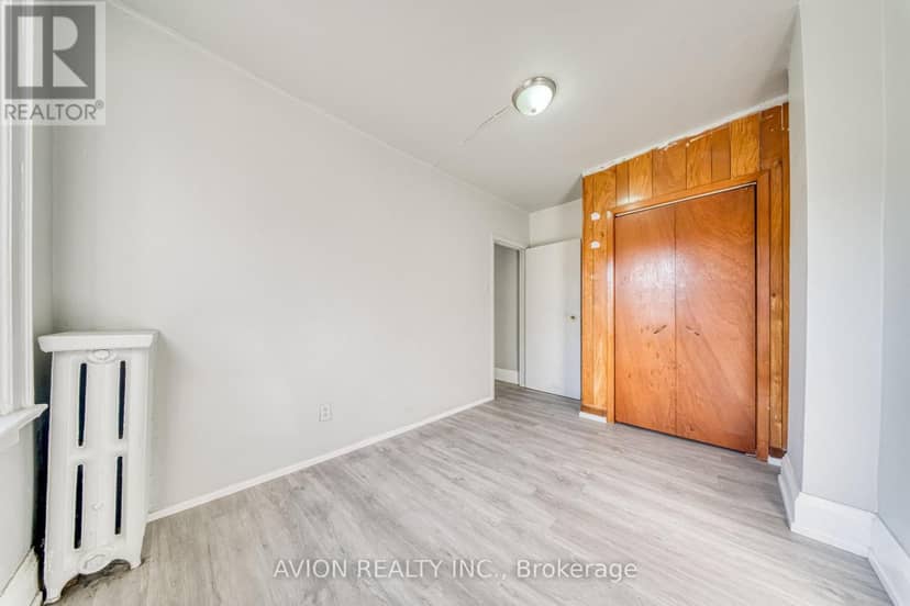 54 Ryerson Avenue — photo 24 of 36