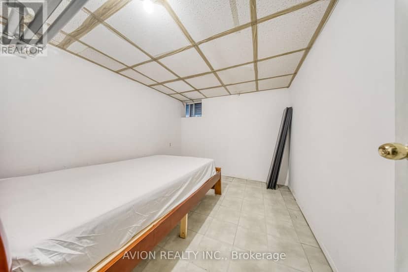 54 Ryerson Avenue — photo 32 of 36