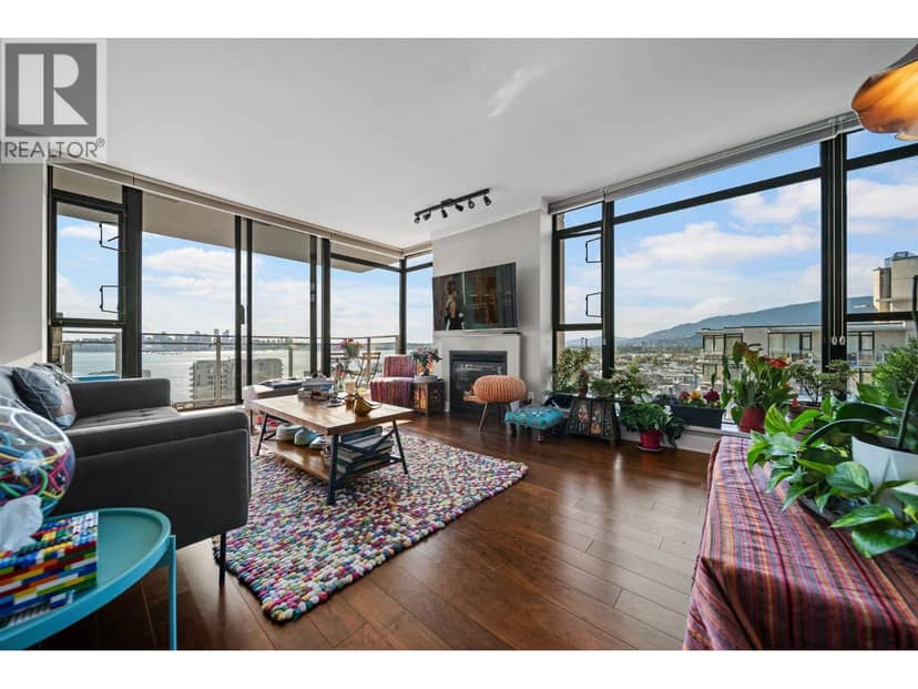 1404 155 W 1ST STREET, North Vancouver, photo 4