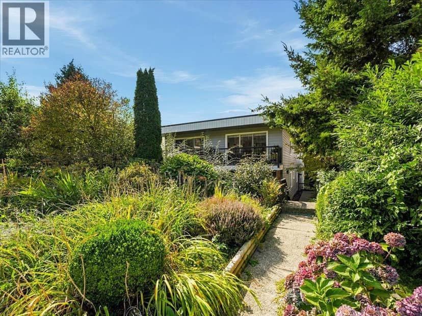 6 137 E 5TH STREET, North Vancouver