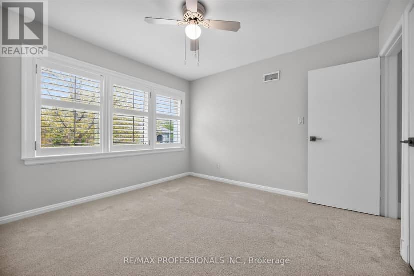 27 Nottingham Drive — photo 32 of 40