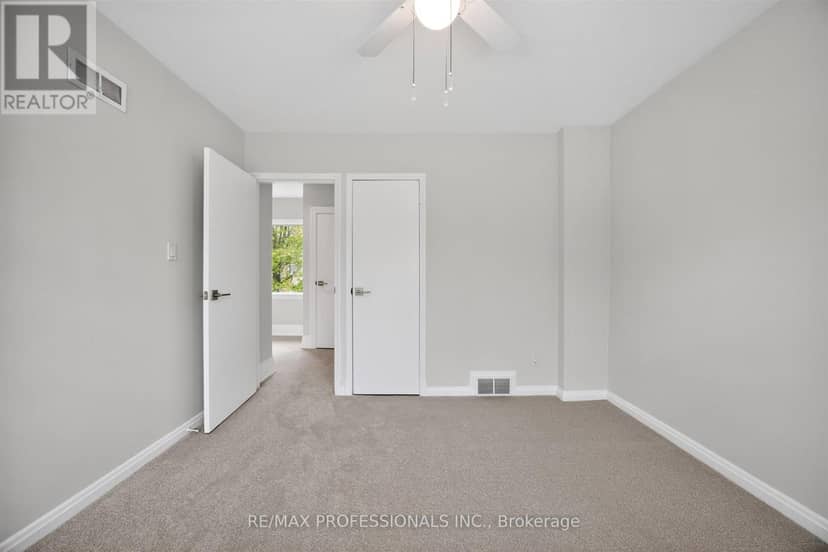 27 Nottingham Drive — photo 33 of 40
