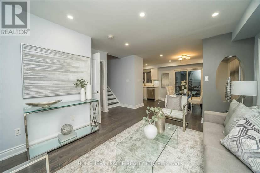 40 Trumpet Valley Boulevard, Brampton, photo 2