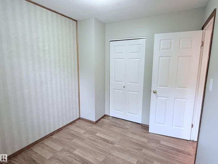 975 Millbourne Rd E NW — photo 40 of 40