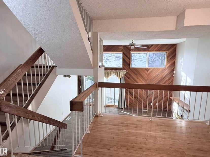 975 Millbourne Rd E NW — photo 9 of 40