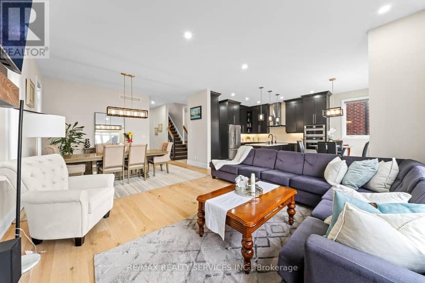 130 Pondcliffe Drive — photo 11 of 40