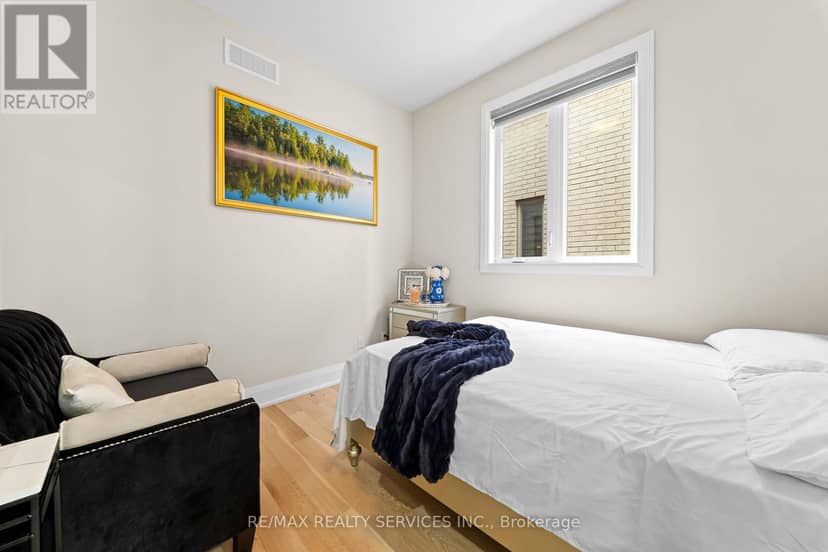 130 Pondcliffe Drive — photo 21 of 40