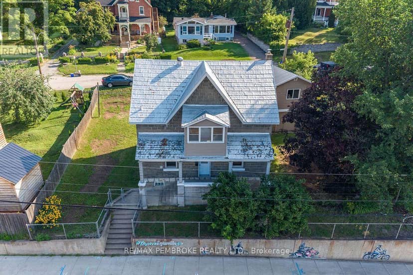 131 Bonnechere Street W, Bonnechere Valley, photo 2