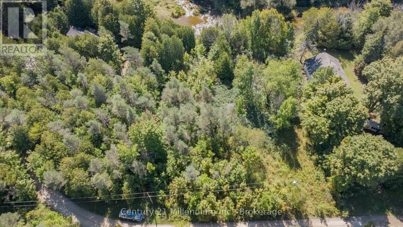 28 Roger's Crescent, South Bruce Peninsula, photo 2