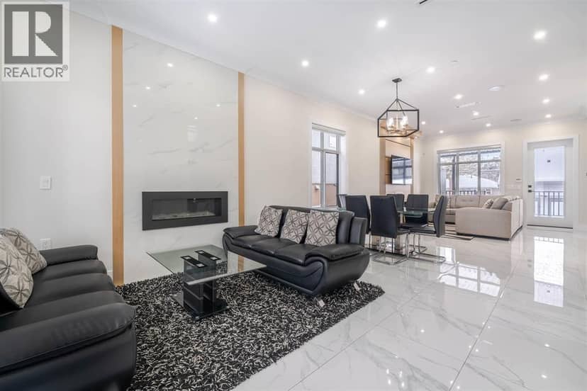 1 6358 WINDSOR STREET, Vancouver, photo 2