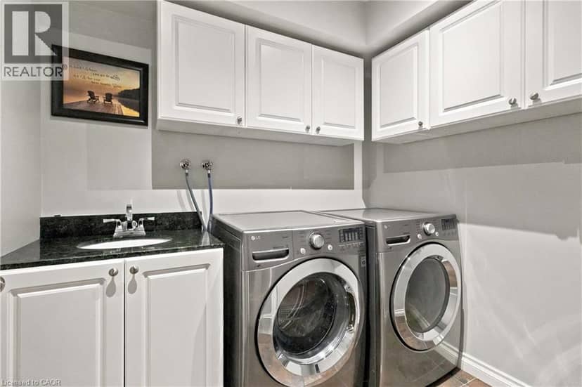 33 STRATFORD Terrace — photo 20 of 40