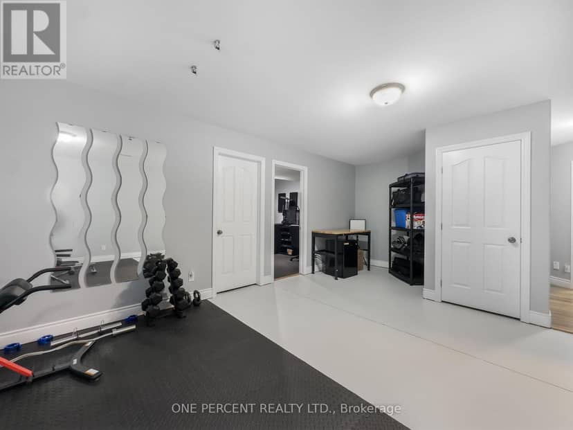 4 Jason Crescent — photo 33 of 40