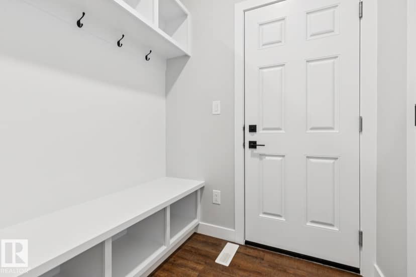 72 Maple Cr, Gibbons, photo 7