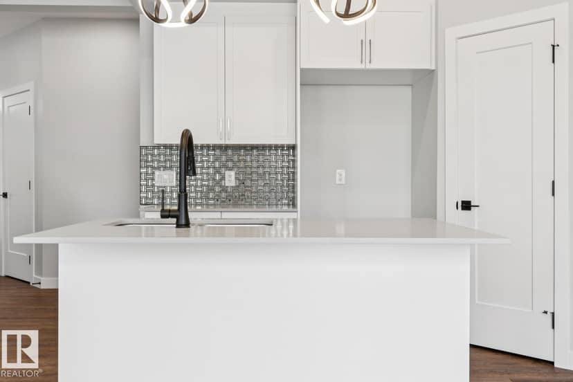 72 Maple Cr — photo 13 of 40