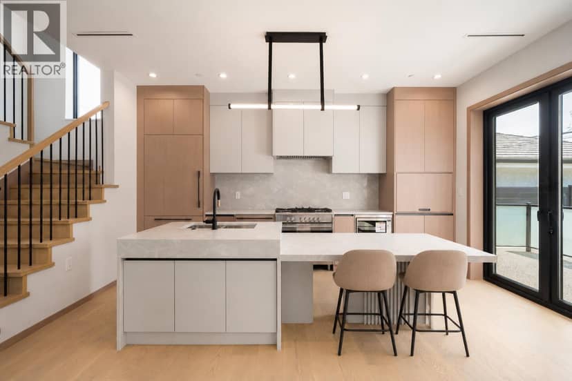 2 1448 E 30TH AVENUE, Vancouver, photo 3
