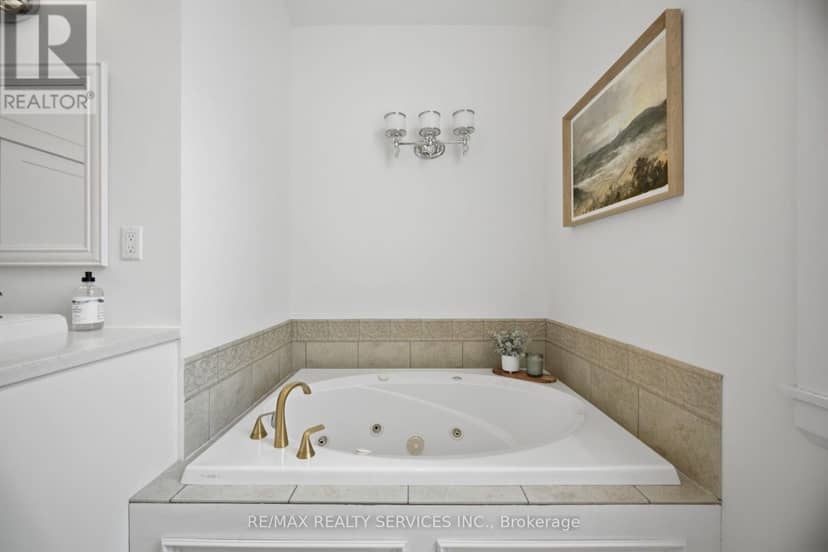 18 Filton Road — photo 24 of 40