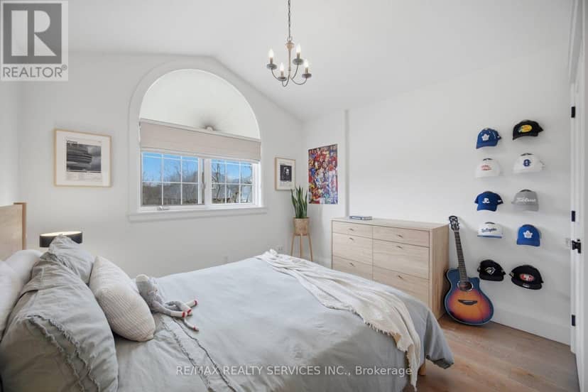 18 Filton Road — photo 31 of 40