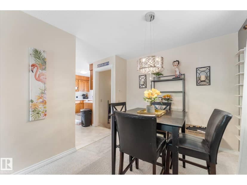 16807 98 Avenue NW NW — photo 9 of 40