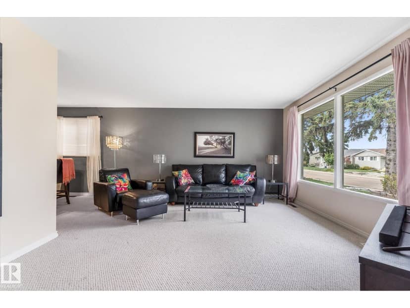 16807 98 Avenue NW NW, Edmonton, photo 3