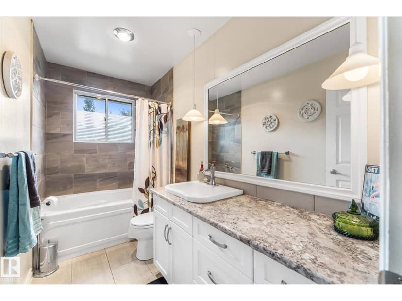 16807 98 Avenue NW NW — photo 19 of 40