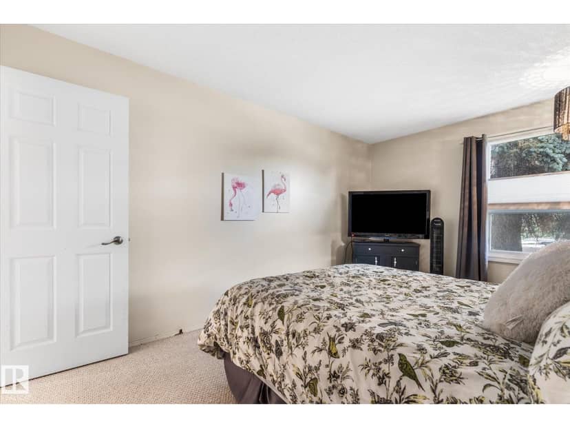 16807 98 Avenue NW NW — photo 18 of 40