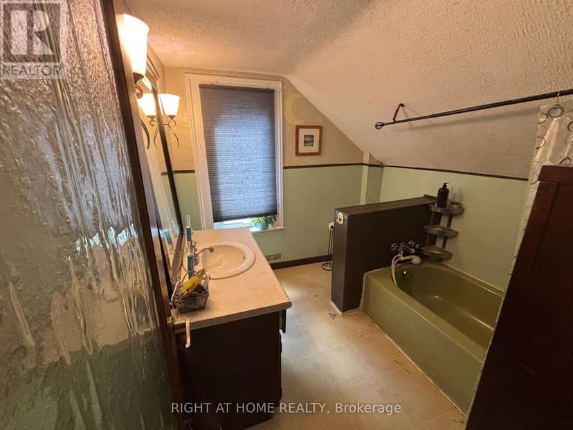 69 Berry Street — photo 11 of 14