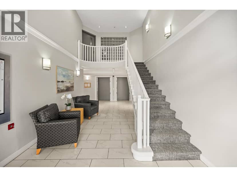 209 2975 PRINCESS CRESCENT, Coquitlam, photo 4
