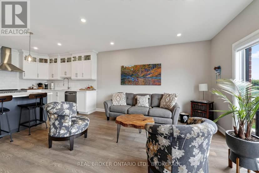 2-C McConnell Avenue — photo 15 of 29