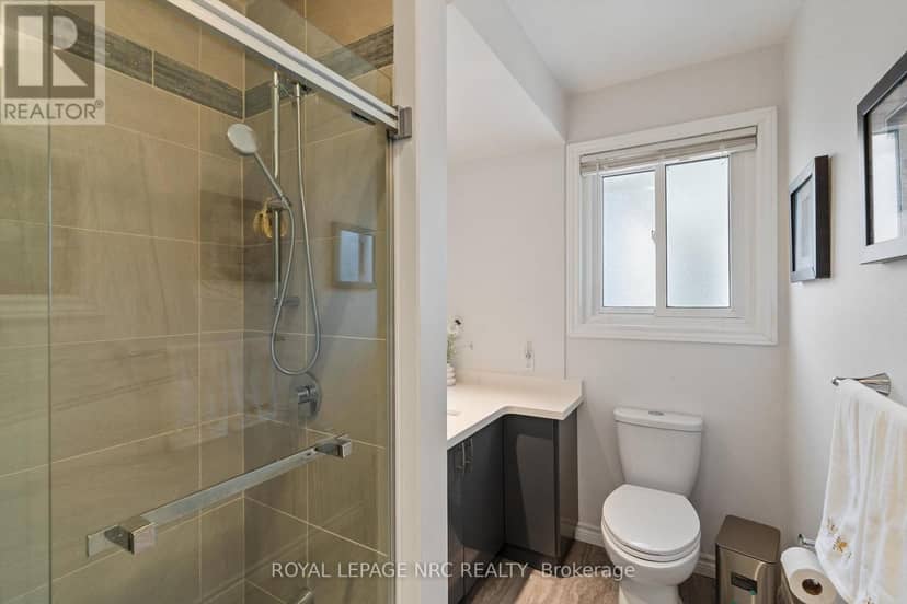 476 Vine Street — photo 14 of 40