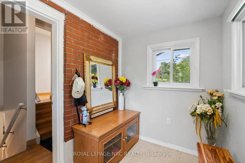 476 Vine Street — photo 5 of 40