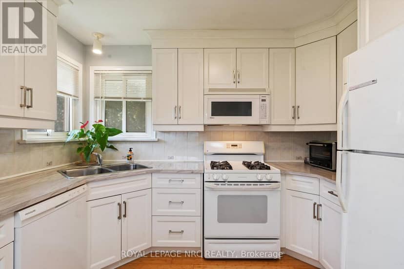 476 Vine Street — photo 9 of 40