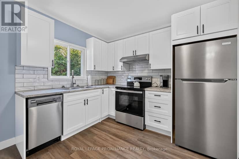 23 Sophia Street — photo 12 of 31