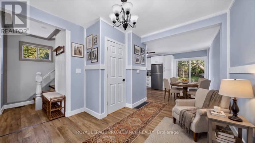 23 Sophia Street — photo 9 of 31